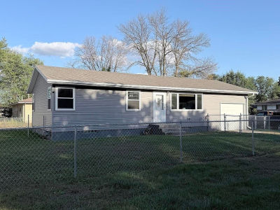 102 N Lincoln St Everly, IA 51338