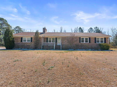7638 S Highway 905 Longs, SC 29568