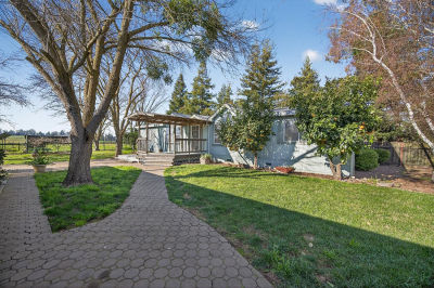 9708 La Clair Rd Wilton, CA 95693