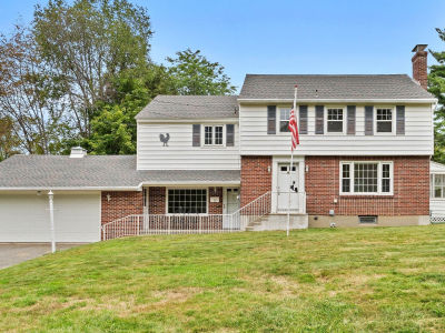 17 Kittredge Rd Pittsfield, MA 01201