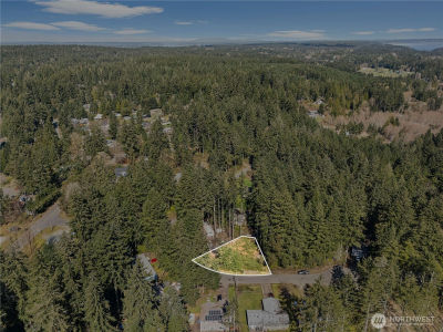 19025 23rd St SW Lakebay, WA 98349
