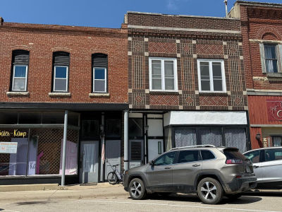 24 & 28 W Main St Dodge Center, MN 55927