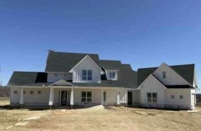 117 Mustang Springs Cir Sunset, TX 76270