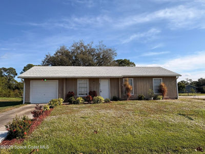491 Alameda Ave SE Palm Bay, FL 32909