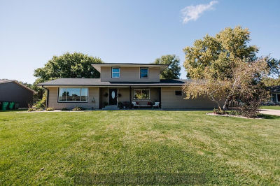 215 S 18th St Aurora, NE 68818