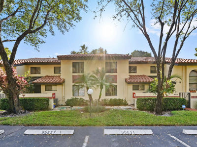 10247 N Circle Lake Dr APT 201 Boynton Beach, FL 33437