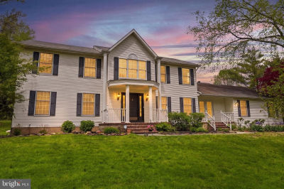 12 Coventry Ln Hopewell, NJ 08525
