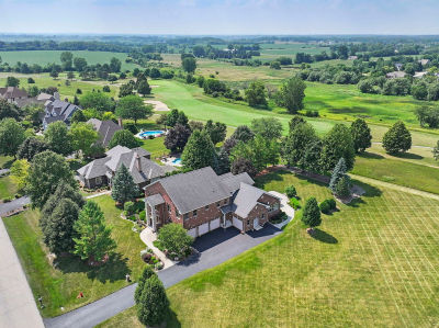 9804 Palmer Dr Village Of Lakewood, IL 60014