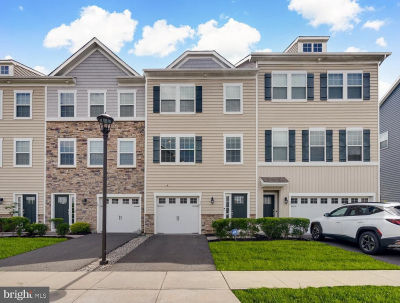 16 Naples Ln Mount Laurel, NJ 08054