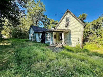 54 State St Beech Bottom, WV 26030