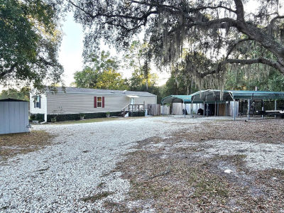 118 E Hillside Dr Hawthorne, FL 32640