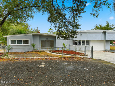 202 Azalea Cir Palatka, FL 32177