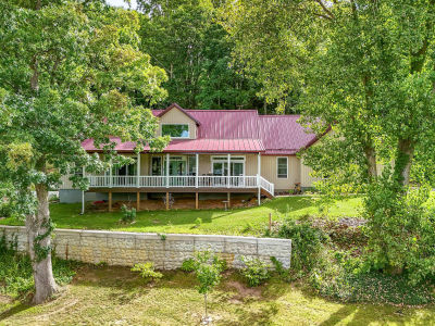 5211 Long Lake Rd Reading, MI 49274