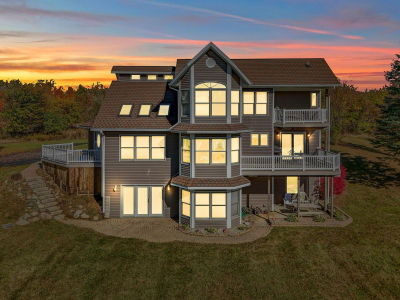 1240 E Bear Lake Rd Hillsdale, MI 49242