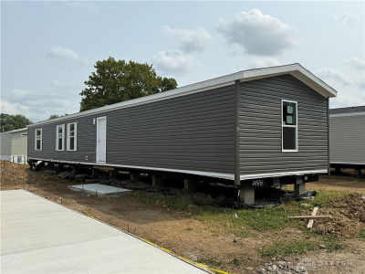 6 Cozy Ln Miamisburg, OH 45342