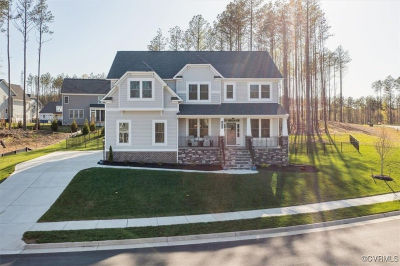 18555 Cove Creek Dr Moseley, VA 23120