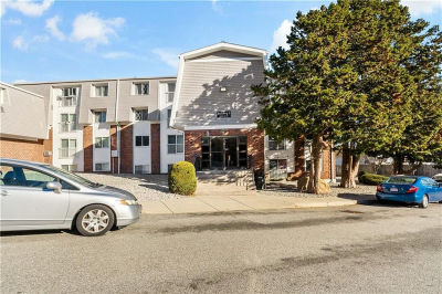 300 Smithfield Rd APT 5-53 North Providence, RI 02904