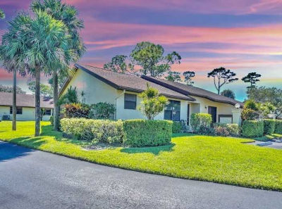 61 Macadamia Ct, Royal Palm Beach, FL 33411, USA