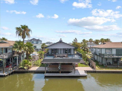 4229 Karankawa Way, Jamaica Beach, TX, USA