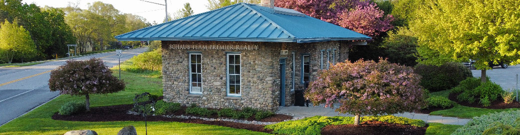 Melanie Schaub Top real estate agent in Suttons Bay