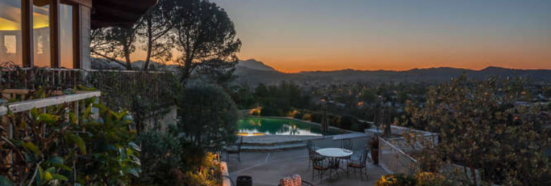 Jennifer Sommers MBA Top real estate agent in Westlake Village