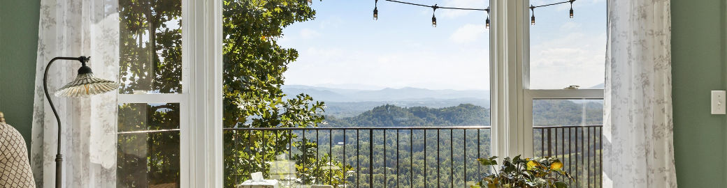 Angie Cody Top real estate agent in Knoxville