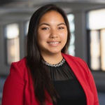Headshot of Rose Moua, real estate agent