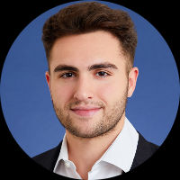 Arman Pezeshkian loan officer