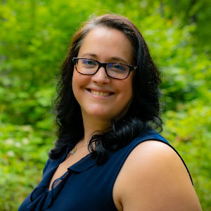 Kirsten Hughes Top real estate agent in Hallowell