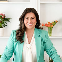 Victoria Cannizzo Top real estate agent in Summit