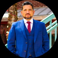 https://assets.fastexpert.com/fastexpert-users-profiles-photos/thumb/109633_1747244127_thumb_300.jpg