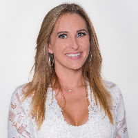 Ariel Ives Top real estate agent in Las Vegas