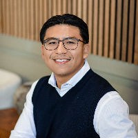 Valentin Alba Top real estate agent in Redding