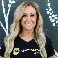 Angela Sandoval Top real estate agent in Elko