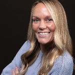 Headshot of Alana Boothe, real estate agent
