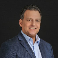 Tom Mazzone Top real estate agent in Hamburg