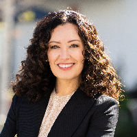 Arianna Schwarz Top real estate agent in San Diego