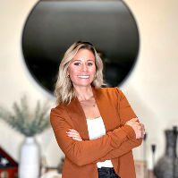 Erica Snavely Top real estate agent in Topeka