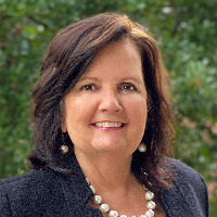 Debbie Johnson Top real estate agent in Bowling Green