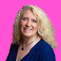 Paula Quinn Top real estate agent in White Bear Lake