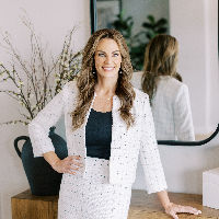Kristi Newcomb Top real estate agent in Cypress