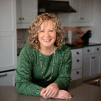 Becky Groe