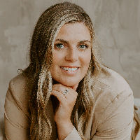Alexis Kemp Sagert Top real estate agent in Cedar Rapids