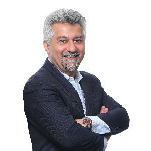 Martin Lazarian Top real estate agent in GLENDALE