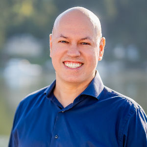 Ricardo Campos Top real estate agent in Seattle