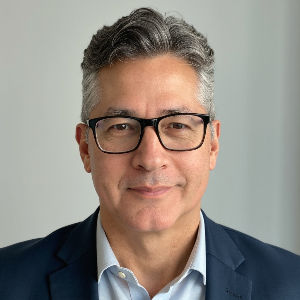 Cheo Cardenas Top real estate agent in Houston