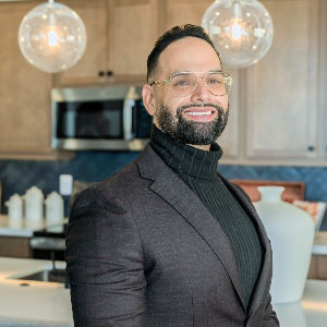 Geovanny Alvizures Top real estate agent in Las Vegas, NV