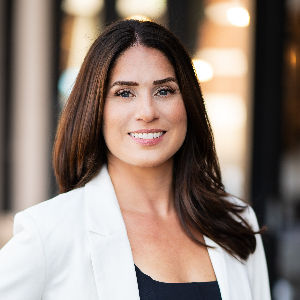 Lindsey Martinelli Top real estate agent in Fairfield