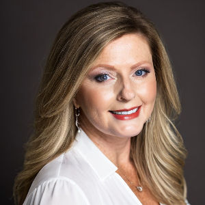 Regina James Top real estate agent in Guntersville