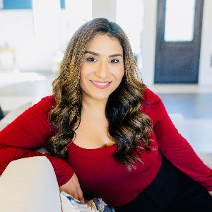 Cindy Herrera Top real estate agent in Litchfield Park